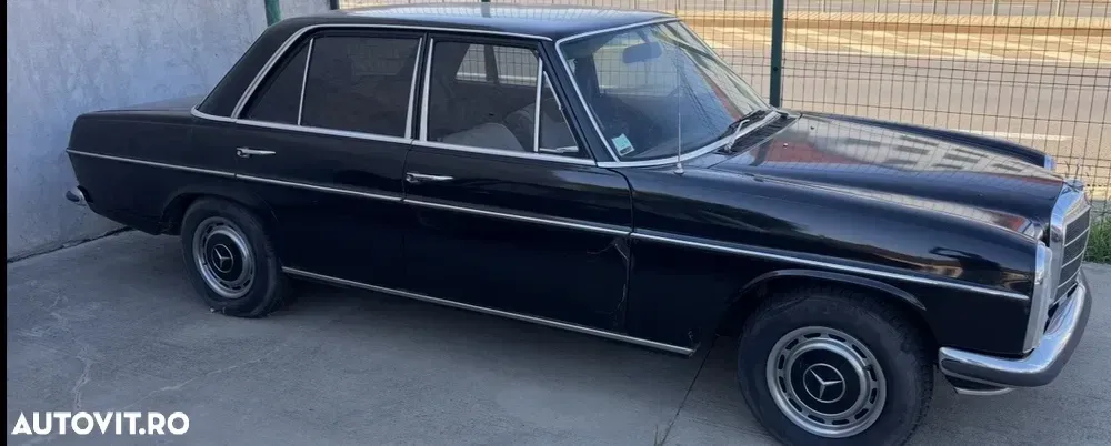 Mercedes-Benz W114 — imagine 4