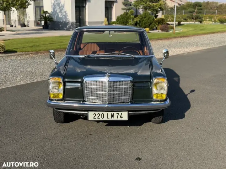 Mercedes-Benz W114