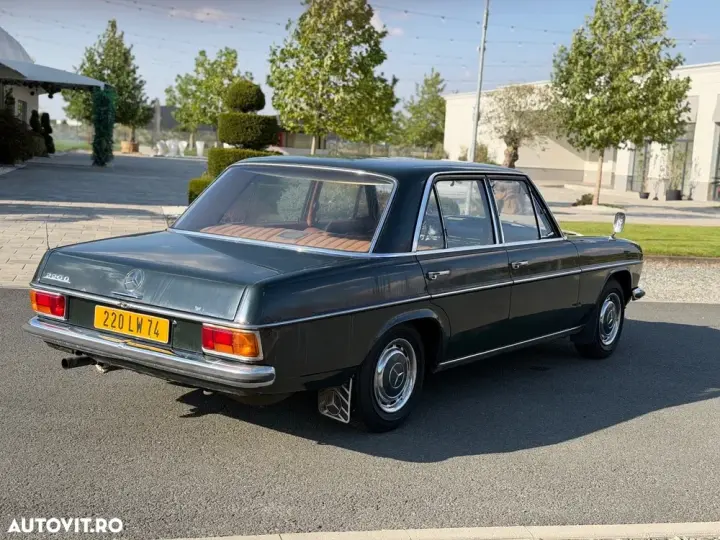 Mercedes-Benz W114