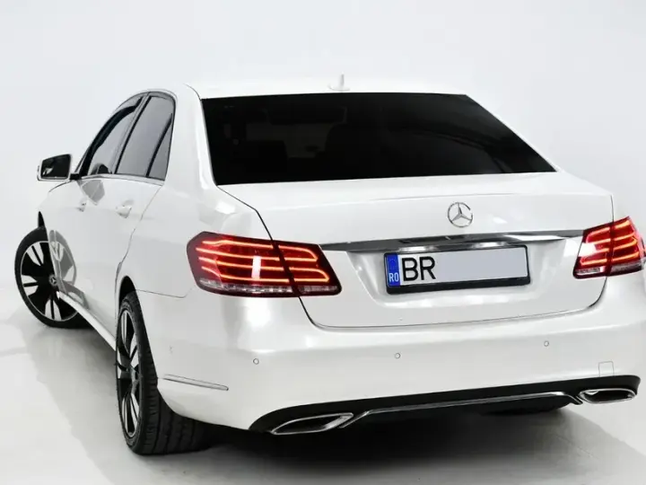 Mercedes-Benz E W212 300 BLUETEC 7G-TRONIC Avantgarde