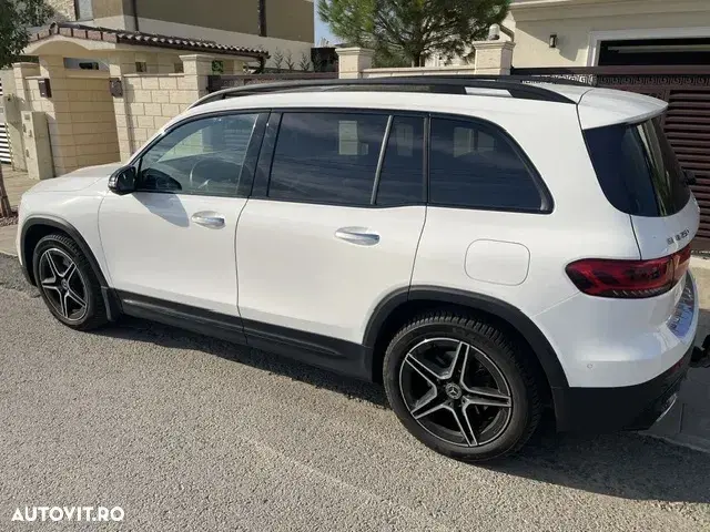 Mercedes-Benz GLB 250 4MATIC 8G-DCT AMG Line