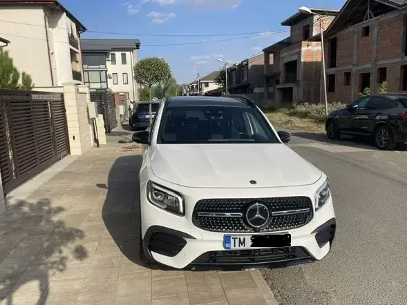 Mercedes-Benz GLB 250 4MATIC 8G-DCT AMG Line