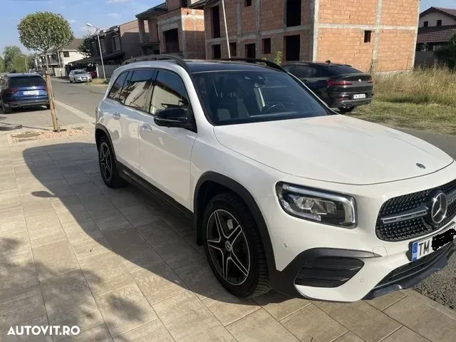 Mercedes-Benz GLB 250 4MATIC 8G-DCT AMG Line — imagine 3