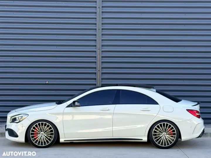 Mercedes-Benz CLA 200 C117 7G-DCT AMG Line
