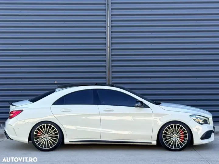 Mercedes-Benz CLA 200 C117 7G-DCT AMG Line