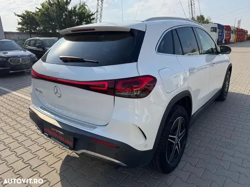 Mercedes-Benz EQA 250 AMG Line — imagine 5
