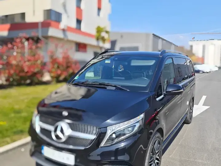 Mercedes-Benz V 300 d Lang 4Matic 9G-TRONIC Avantgarde