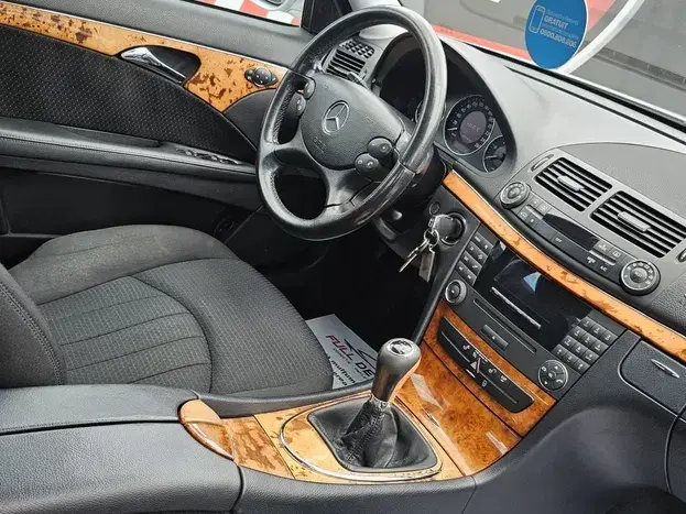 Mercedes-Benz E 220 CDI