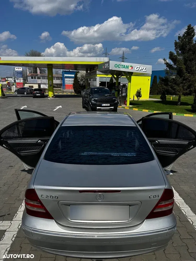 Mercedes-Benz C W203 200 CDI Avantgarde — imagine 2
