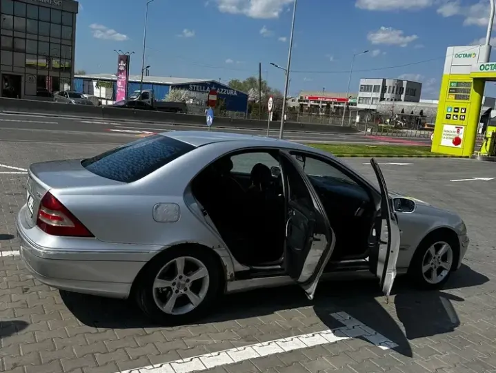 Mercedes-Benz C W203 200 CDI Avantgarde