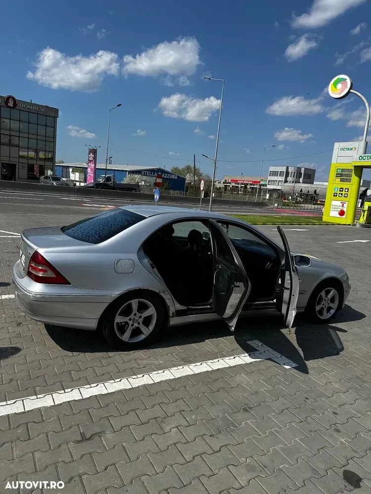 Mercedes-Benz C W203 200 CDI Avantgarde — imagine 5