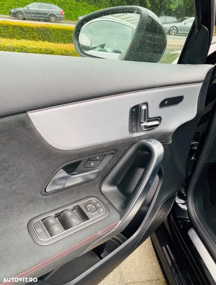Mercedes-Benz A 250 W177/V177 Aut. — imagine 5