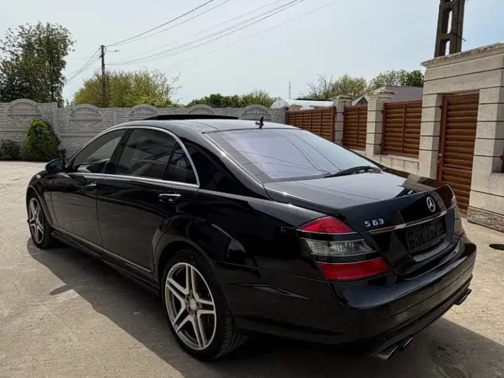 Mercedes-Benz S 63 AMG Long Aut.