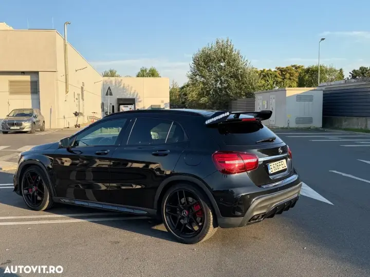 Mercedes-Benz GLA X156