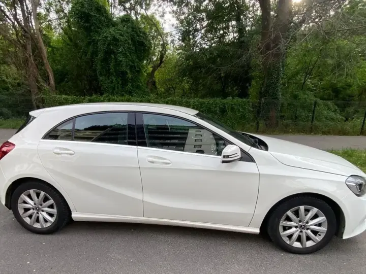 Mercedes-Benz A 180 W177/V177