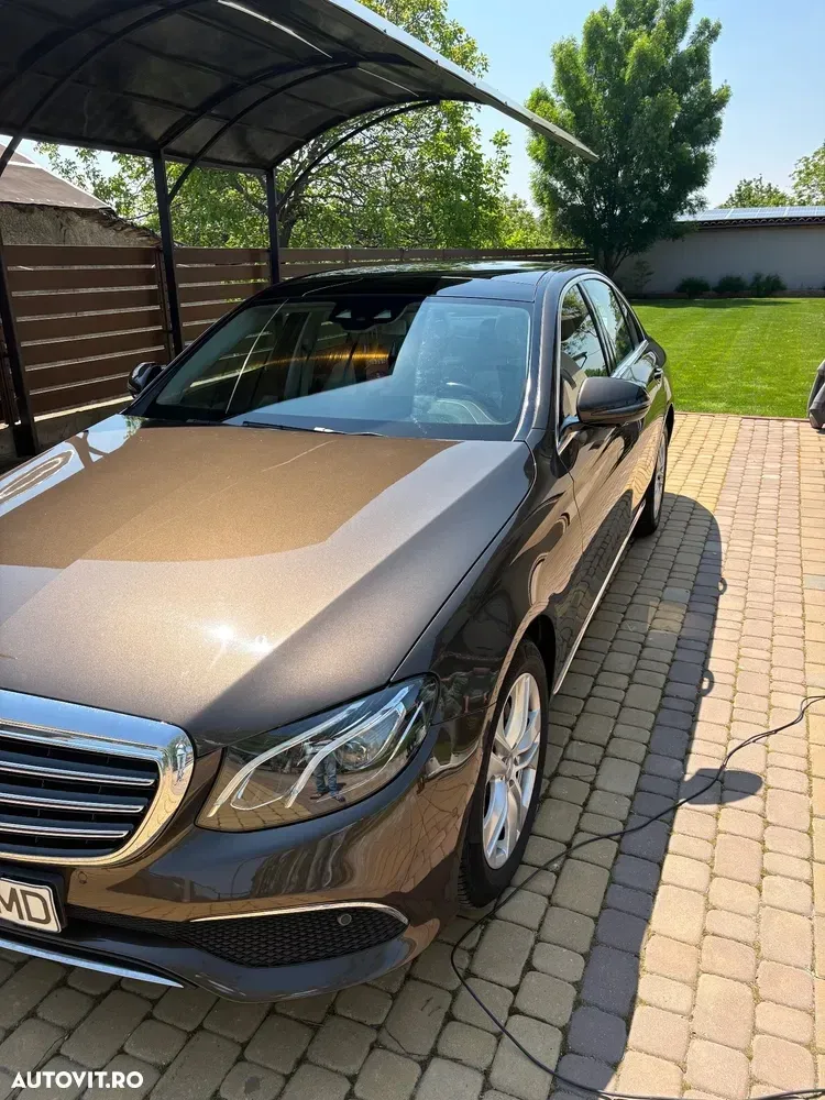 Mercedes-Benz E W213 220 d 9G-TRONIC — imagine 4