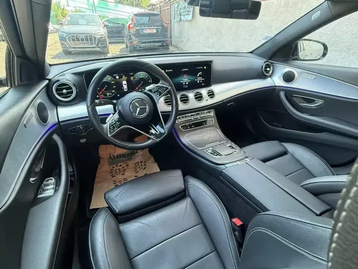 Mercedes-Benz E W213 220 d 9G-TRONIC Exclusive