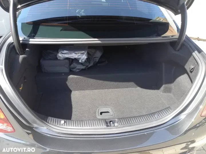 Mercedes-Benz C W205 300 e 9G-TRONIC Avantgarde