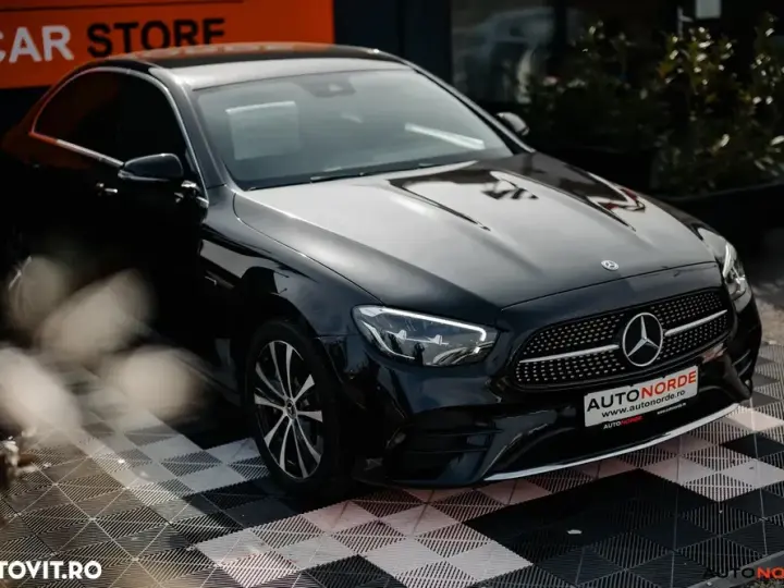 Mercedes-Benz E W213 300 de 9G-TRONIC AMG Line