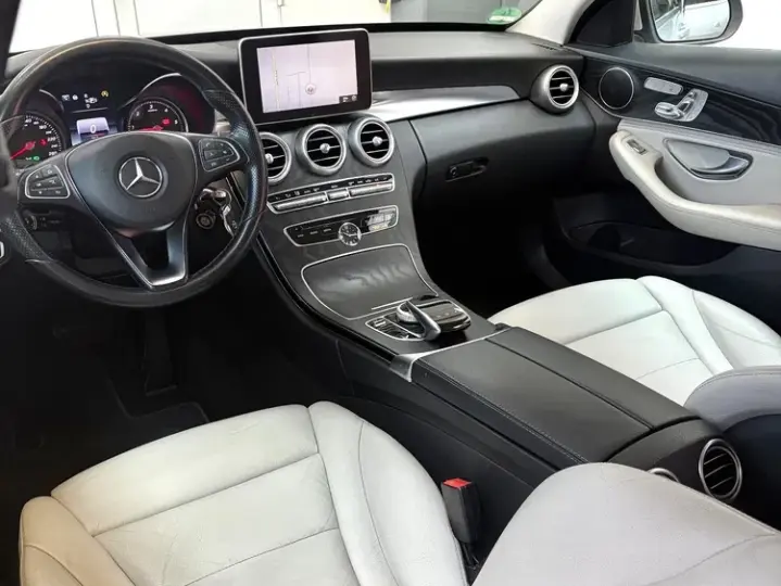 Mercedes-Benz C W205 220 d 7G-TRONIC Avantgarde