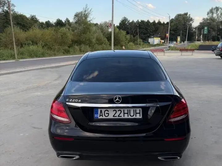 Mercedes-Benz E 220 d Aut.