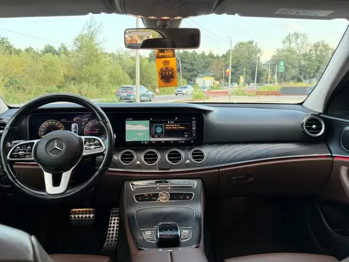 Mercedes-Benz E 220 d Aut.