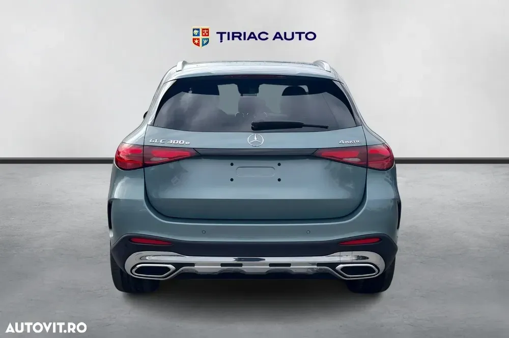 Mercedes-Benz GLC 300 e 4MATIC PHEV — imagine 4