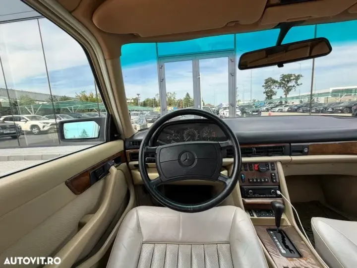 Mercedes-Benz S W126