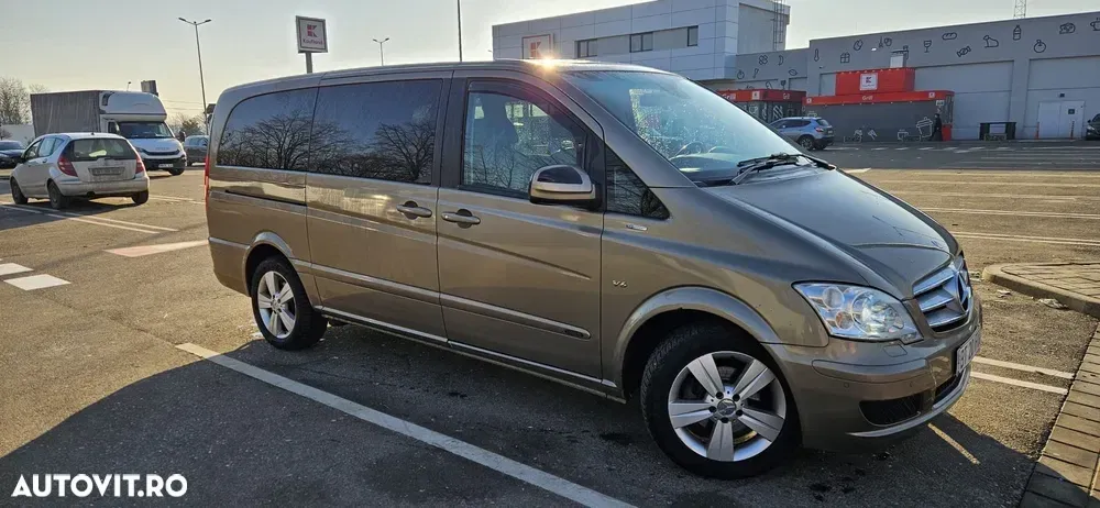 Mercedes-Benz Viano 3.0 CDI DPF lang Automatik Avantgarde — imagine 3