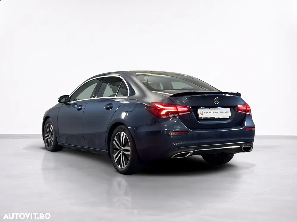 Mercedes-Benz A 200 Sedan 7G-DCT — imagine 3
