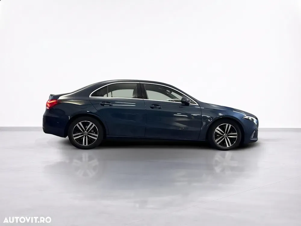 Mercedes-Benz A 200 Sedan 7G-DCT — imagine 6