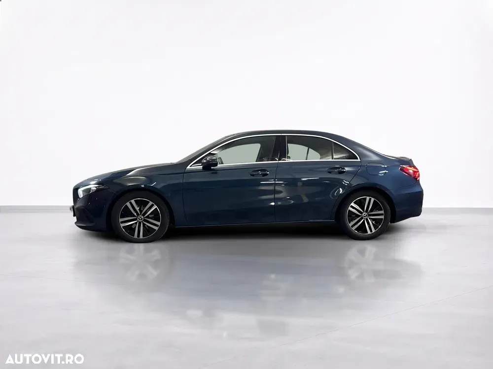 Mercedes-Benz A 200 Sedan 7G-DCT — imagine 2