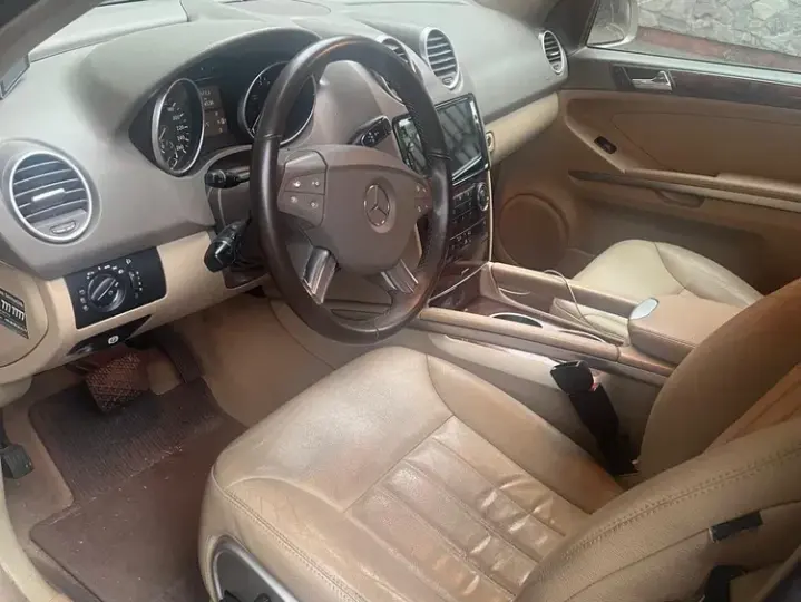 Mercedes-Benz ML W164
