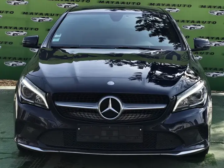 Mercedes-Benz CLA 200 d Shooting Brake 7G-DCT AMG Line