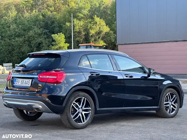 Mercedes-Benz GLA X156
