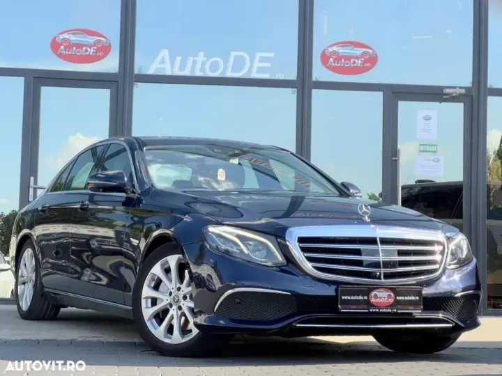 Mercedes-Benz E W213 300 9G-TRONIC Exclusive