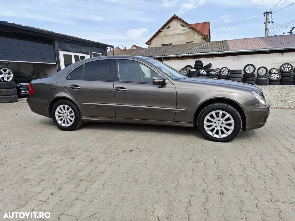 Mercedes-Benz E W211 220 CDI Automatik Classic — imagine 2