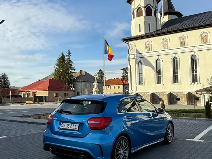 Mercedes-Benz A 180 W176