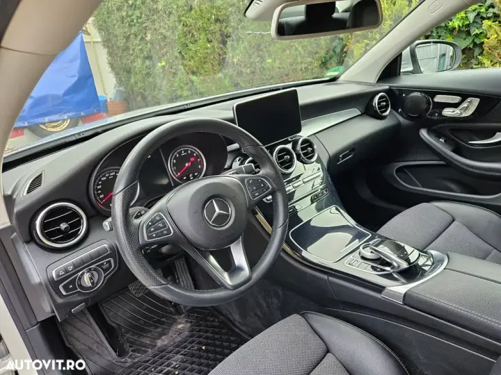 Mercedes-Benz C W205 180 9G-TRONIC Night Edition