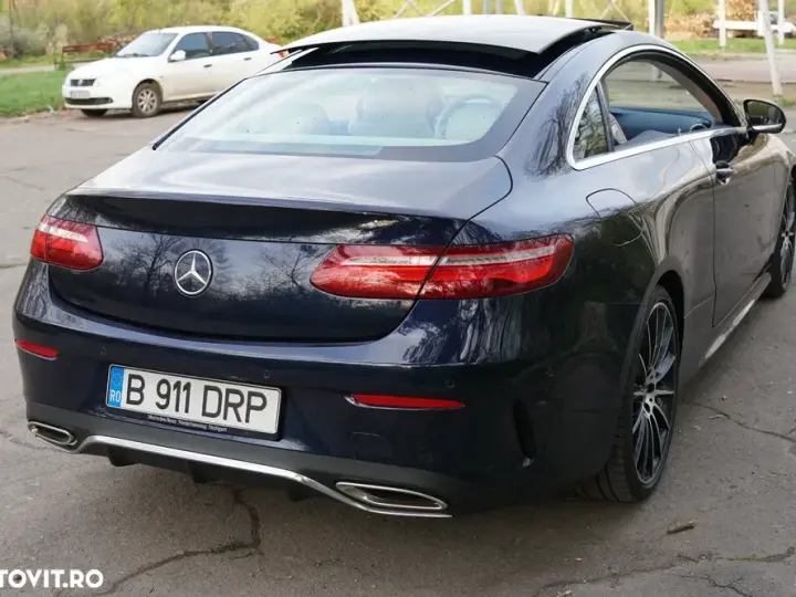 Mercedes-Benz E W213 200 9G-TRONIC AMG Line