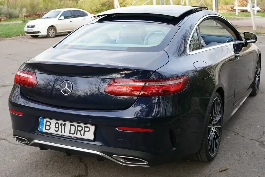 Mercedes-Benz E W213 200 9G-TRONIC AMG Line — imagine 5
