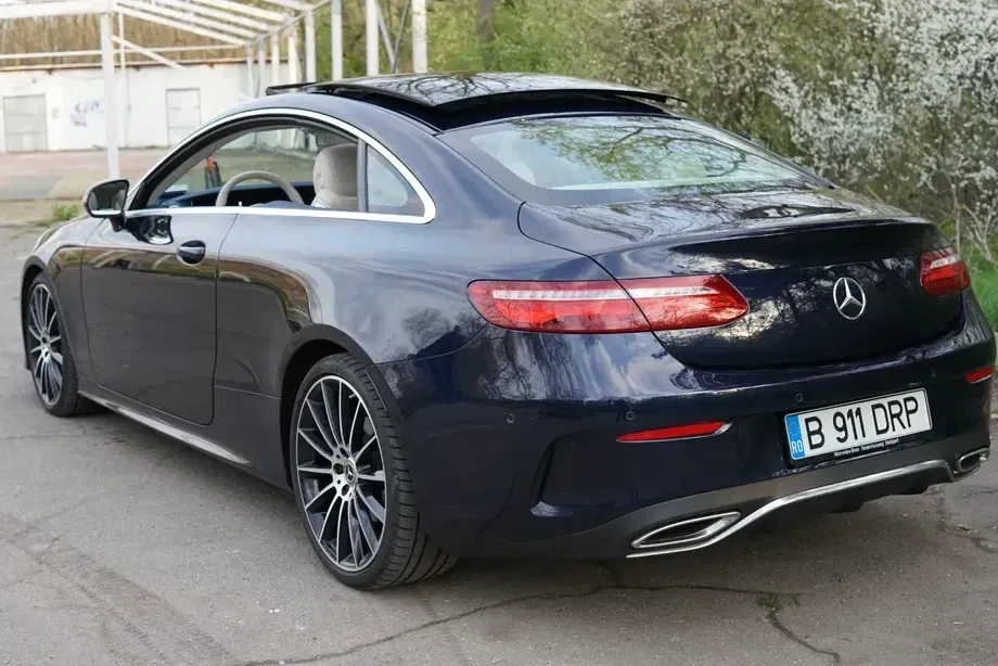Mercedes-Benz E W213 200 9G-TRONIC AMG Line — imagine 6