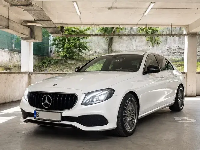 Mercedes-Benz E W213 200 Aut.
