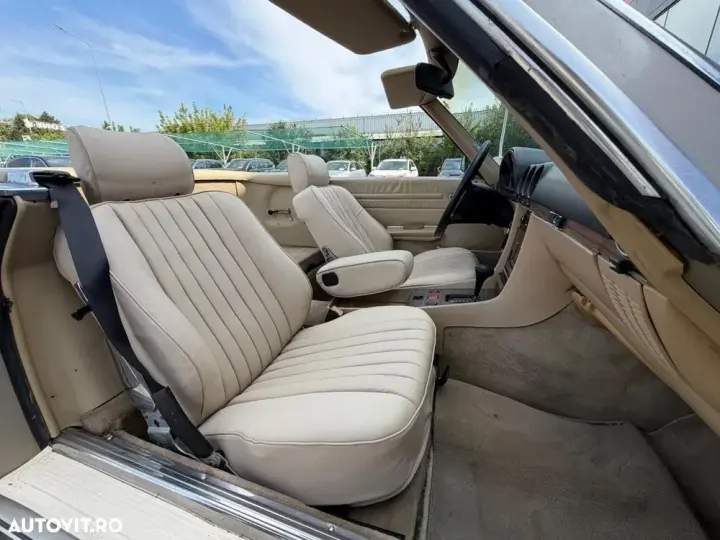 Mercedes-Benz SL R107