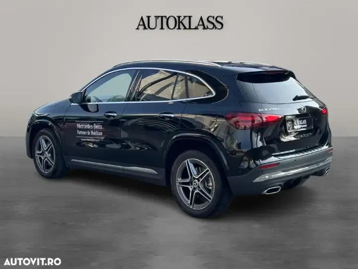Mercedes-Benz GLA H247