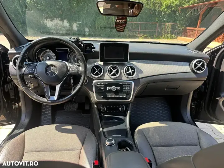 Mercedes-Benz GLA X156