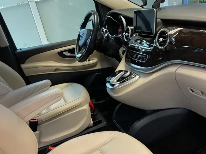 Mercedes-Benz V