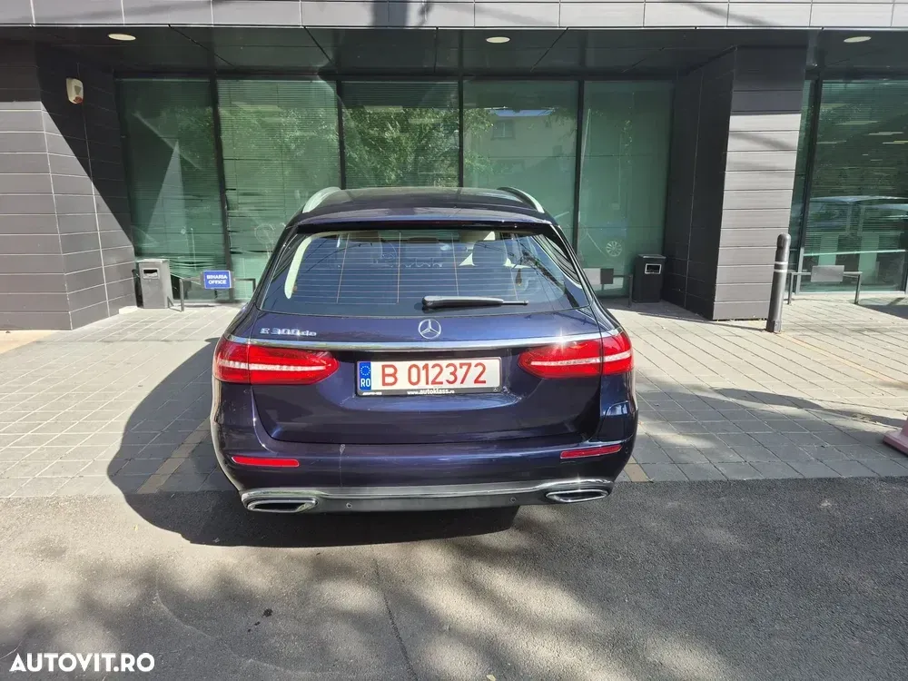 Mercedes-Benz E W213 300 T-Modell Aut — imagine 6
