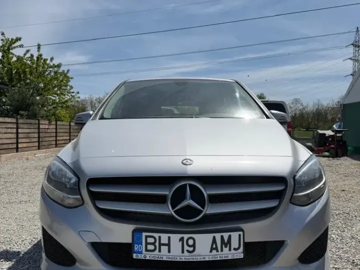 Mercedes-Benz B 160