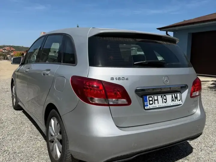 Mercedes-Benz B 160